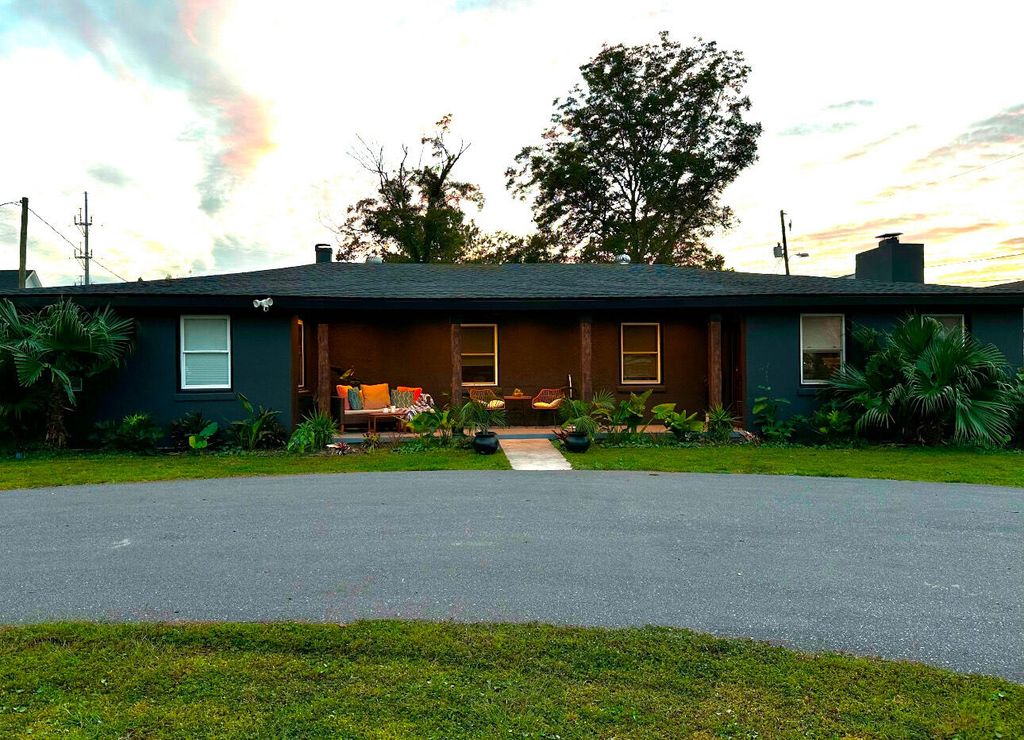 823 Jordan Street, Charleston, SC 29412