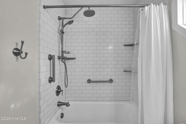 305 Rose Bud Lane, Holly Ridge, NC 28445