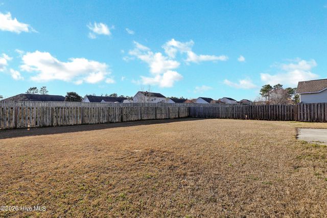 305 Rose Bud Lane, Holly Ridge, NC 28445