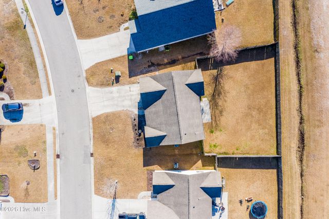 305 Rose Bud Lane, Holly Ridge, NC 28445