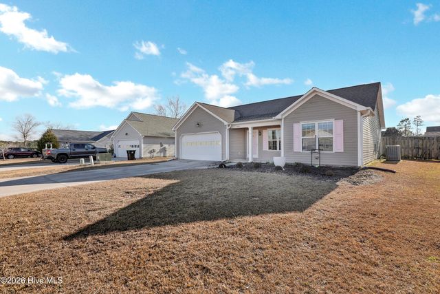 305 Rose Bud Lane, Holly Ridge, NC 28445