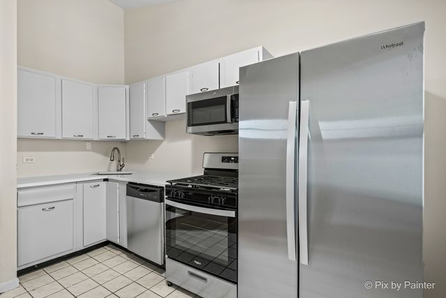 327 E Lake Street -, Barrington, IL 60010