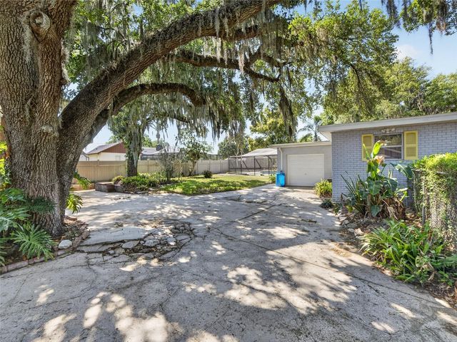 605 LIMONA ROAD, Brandon, FL 33510