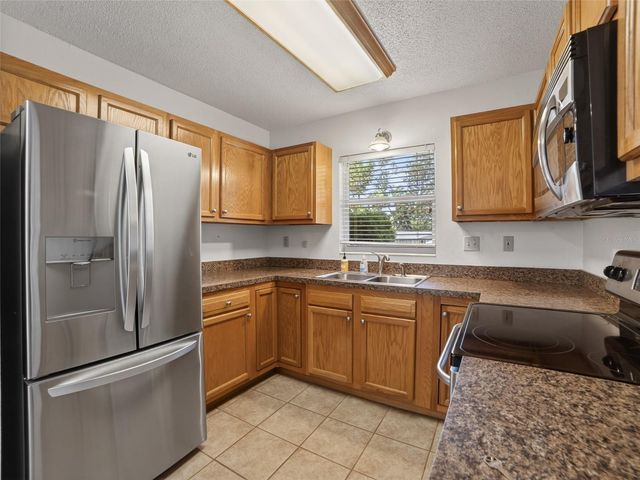 605 LIMONA ROAD, Brandon, FL 33510