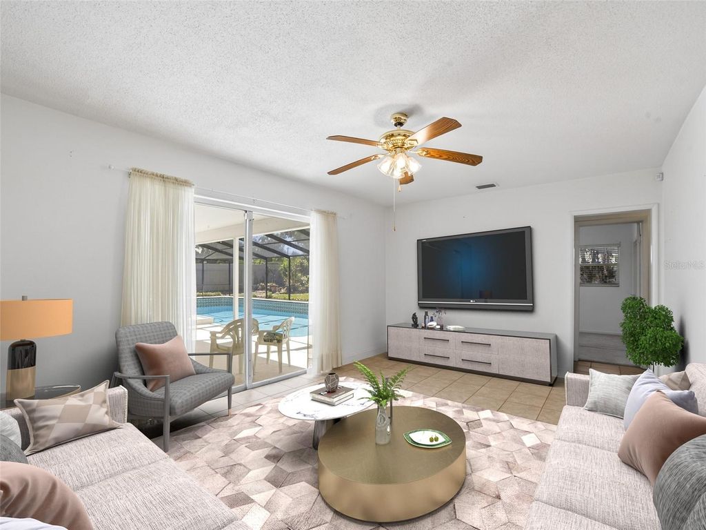 Image 4 of property listing at 605 LIMONA ROAD, Brandon, FL 33510