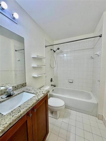 12514 NW 11th Trl 204, Miami, FL 33182