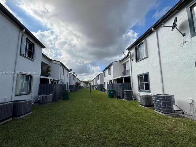 12514 NW 11th Trl 204, Miami, FL 33182