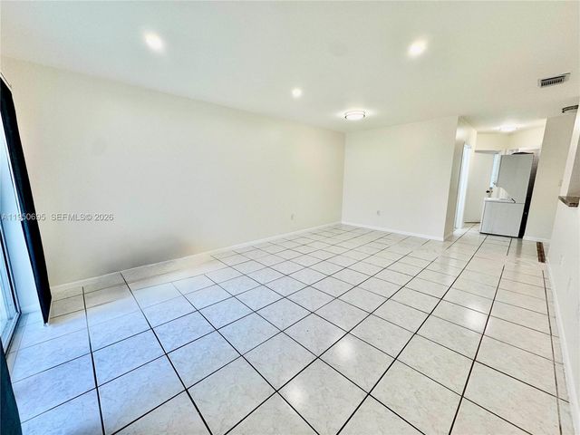 12514 NW 11th Trl 204, Miami, FL 33182