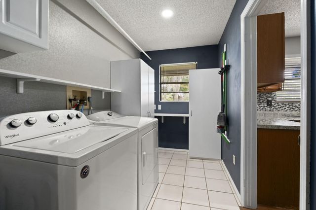 210 Deerwood Lane, Fort Pierce, FL 34947