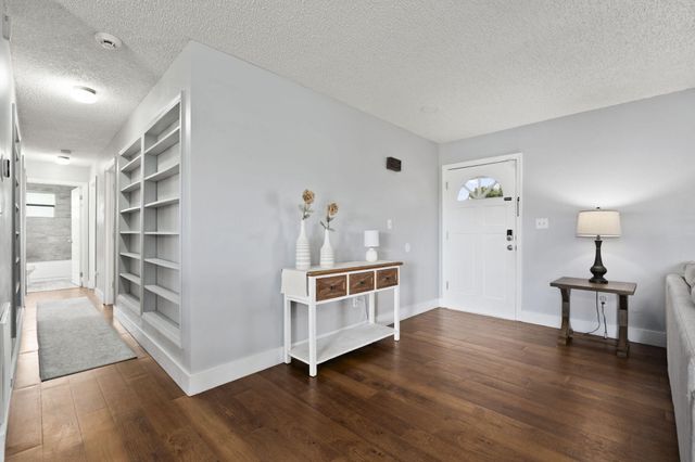 210 Deerwood Lane, Fort Pierce, FL 34947