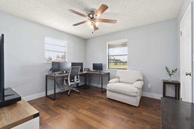 210 Deerwood Lane, Fort Pierce, FL 34947