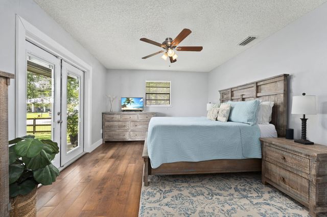 210 Deerwood Lane, Fort Pierce, FL 34947