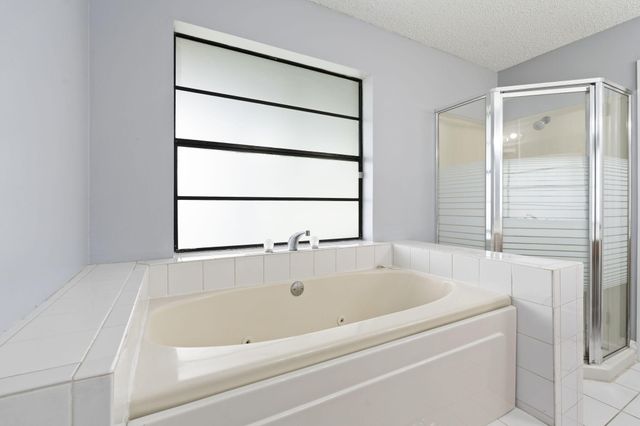 210 Deerwood Lane, Fort Pierce, FL 34947