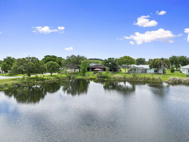 210 Deerwood Lane, Fort Pierce, FL 34947