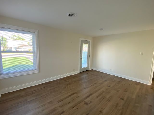 9531 Nerbonne Avenue, Franklin Park, IL 60131