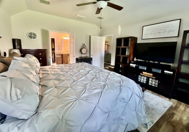 9123 Post Oak Court, Arlington, TX 76002