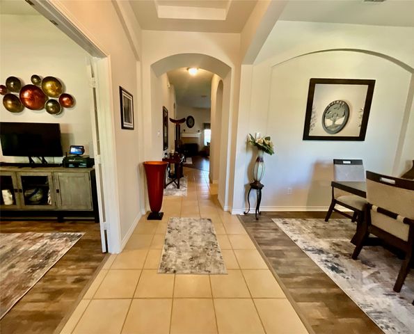 9123 Post Oak Court, Arlington, TX 76002