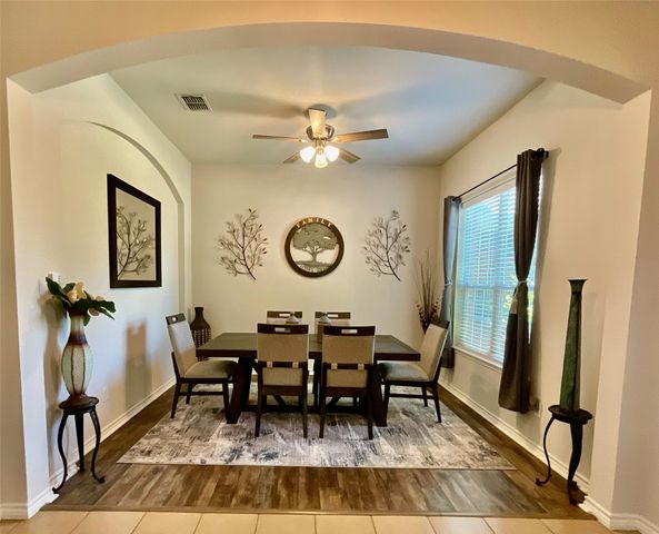 9123 Post Oak Court, Arlington, TX 76002