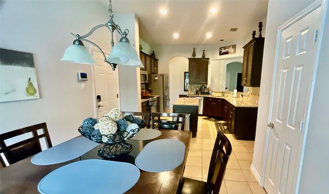 9123 Post Oak Court, Arlington, TX 76002