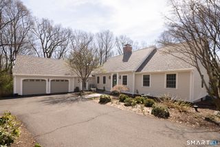 122 Crest Road, Middlebury, CT 06762