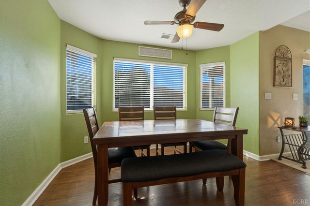 1079 W Ambassador Drive, Hanford, CA 93230