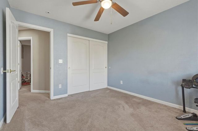 1079 W Ambassador Drive, Hanford, CA 93230