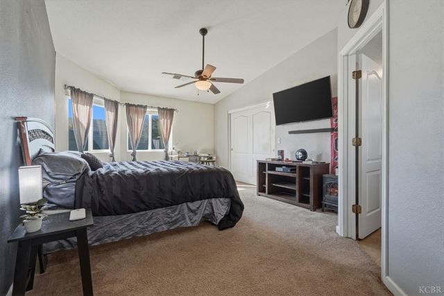 1079 W Ambassador Drive, Hanford, CA 93230