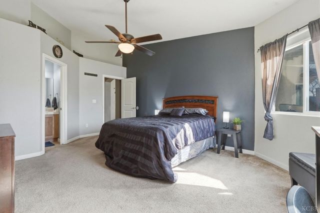 1079 W Ambassador Drive, Hanford, CA 93230