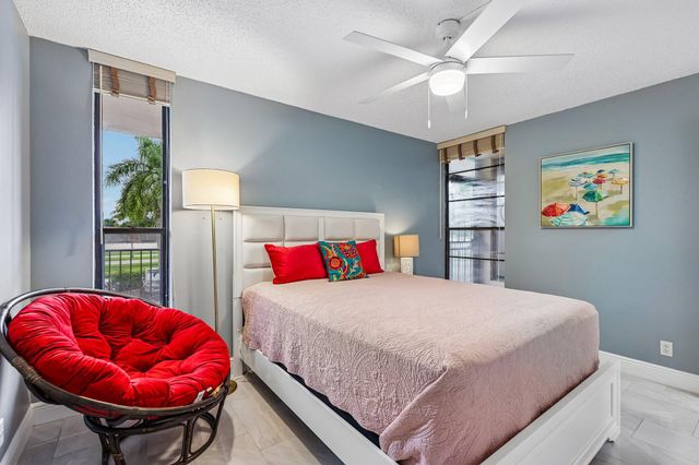 5718 Coral Lake Drive 206, Margate, FL 33063