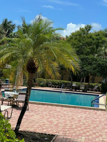 5718 Coral Lake Drive 206, Margate, FL 33063