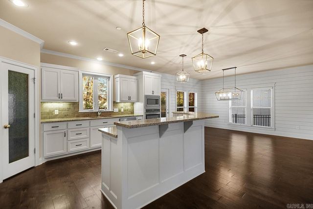 1224 Turnberry Drive, Conway, AR 72034