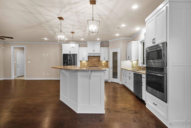 1224 Turnberry Drive, Conway, AR 72034