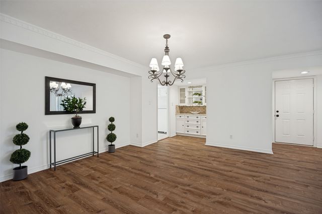 8619 Edgemere Road C, Dallas, TX 75225