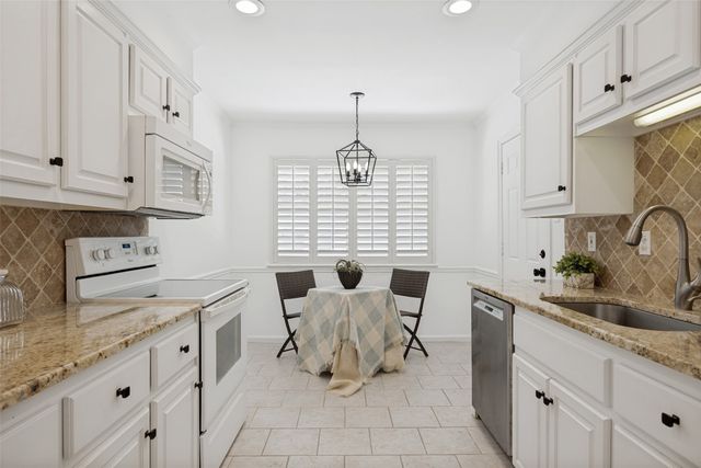 8619 Edgemere Road C, Dallas, TX 75225