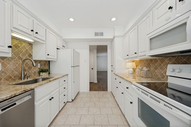 8619 Edgemere Road C, Dallas, TX 75225