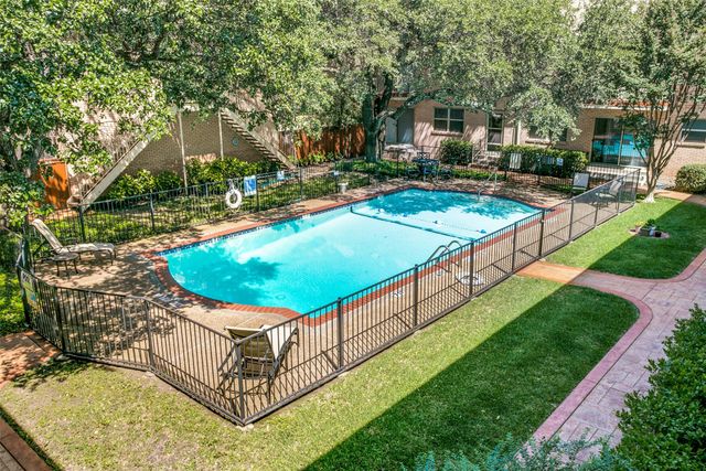8619 Edgemere Road C, Dallas, TX 75225