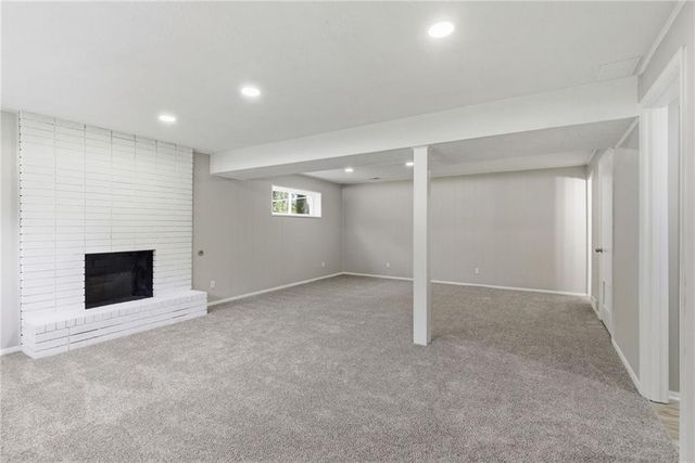 8021 Brookside Circle, Kansas City, KS 66109
