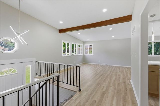 8021 Brookside Circle, Kansas City, KS 66109