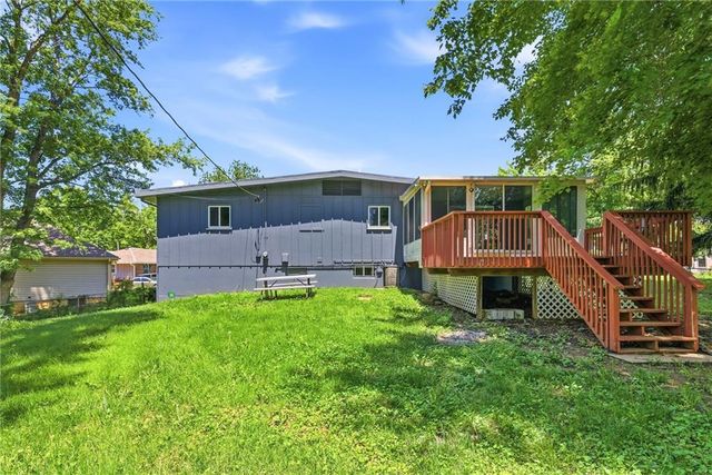 8021 Brookside Circle, Kansas City, KS 66109