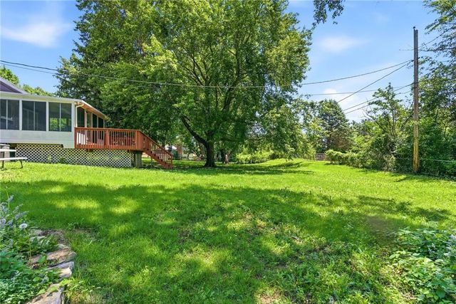 8021 Brookside Circle, Kansas City, KS 66109