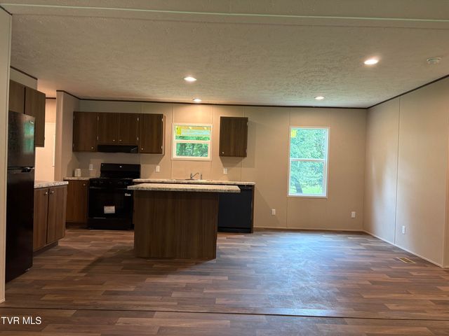 2865 Devault Bridge Road, Piney Flats, TN 37686