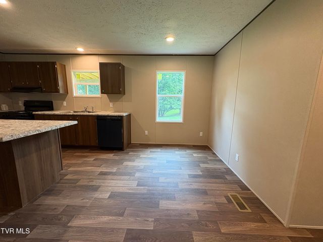 2865 Devault Bridge Road, Piney Flats, TN 37686