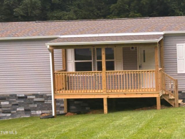 2865 Devault Bridge Road, Piney Flats, TN 37686