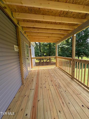 2865 Devault Bridge Road, Piney Flats, TN 37686