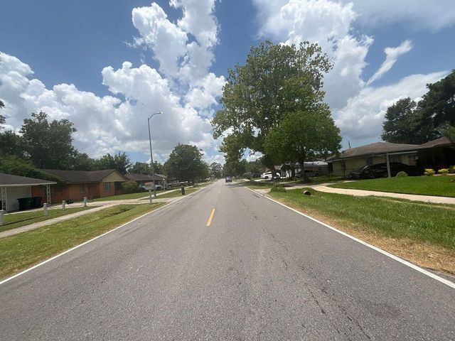 5817 Langley Road, Houston, TX 77016