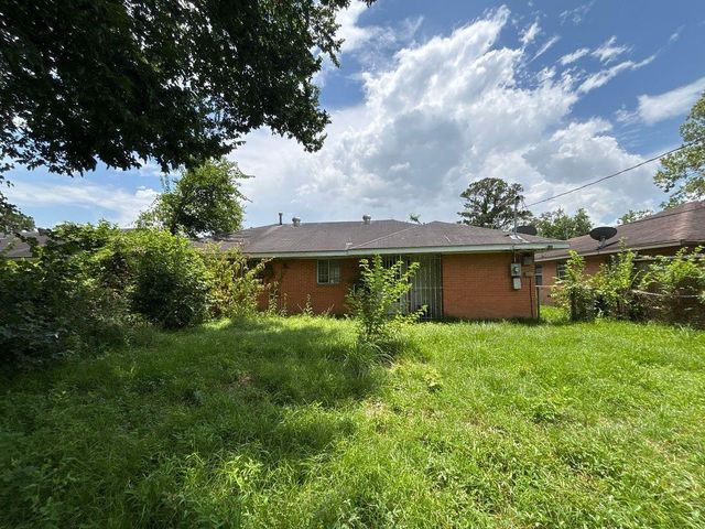 5817 Langley Road, Houston, TX 77016