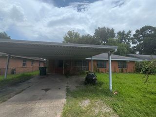5817 Langley Road, Houston, TX 77016