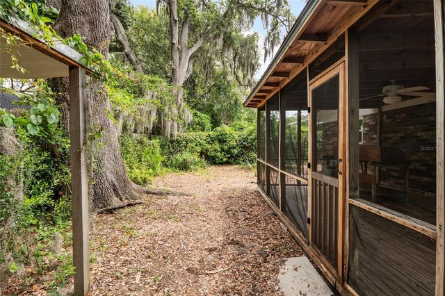 1028 NE 5TH STREET, Gainesville, FL 32601