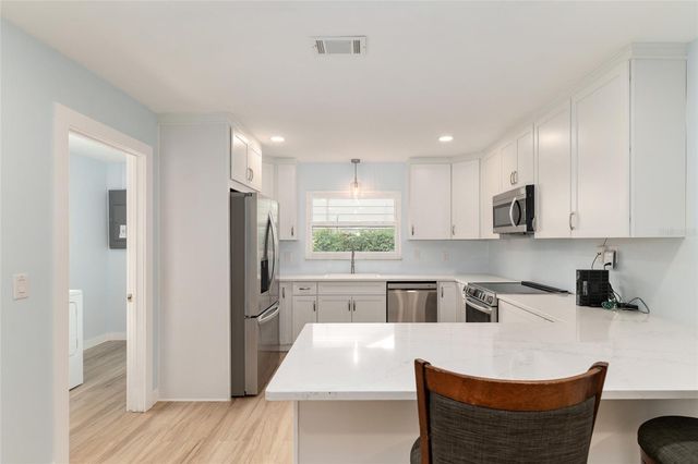 1028 NE 5TH STREET, Gainesville, FL 32601