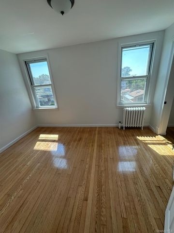 218-17 109th Avenue, Queens Village, NY 11429